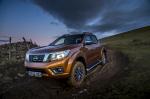 Nissan NP300 Navara Double Cab 2016 года (UK)